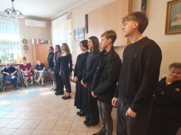 Występ młodzieżowej grupy teatralnej w Bytomskim Centrum Wsparcia, 18.04.2026